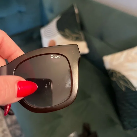 Quay Australia Sunglasses - Yellow and Brown see photos - Picture 10 of 12